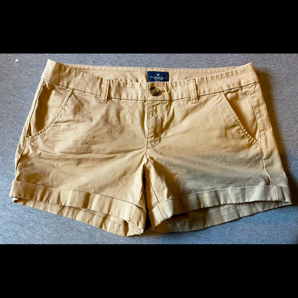 American Eagle Midi Khaki Shorts size: 12
